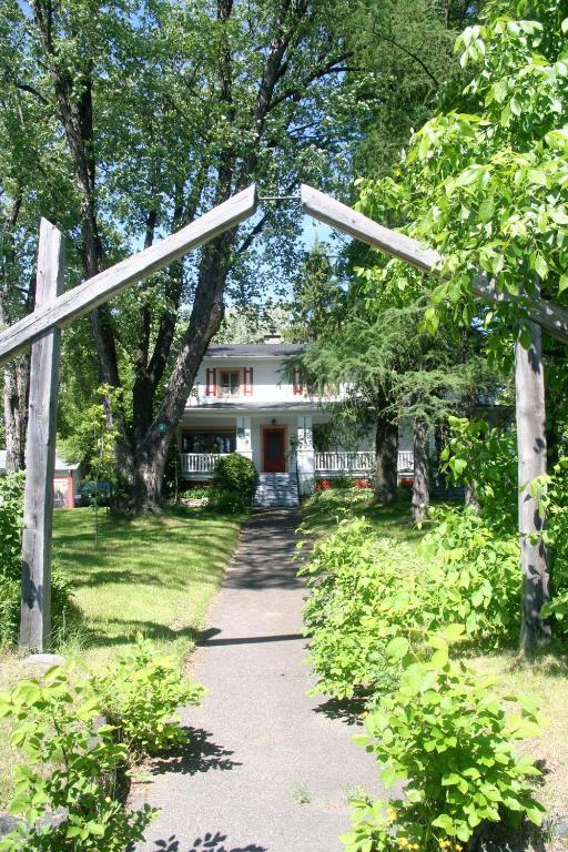 Almatoit Bed & Breakfast Exterior photo